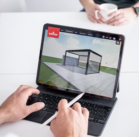 Terrassenkonfiguration auf einem iPod im Kundengespräch